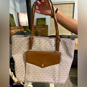 Authentic michael kors vanilla white/acorn large tote bag monogram 30s0gttt7b